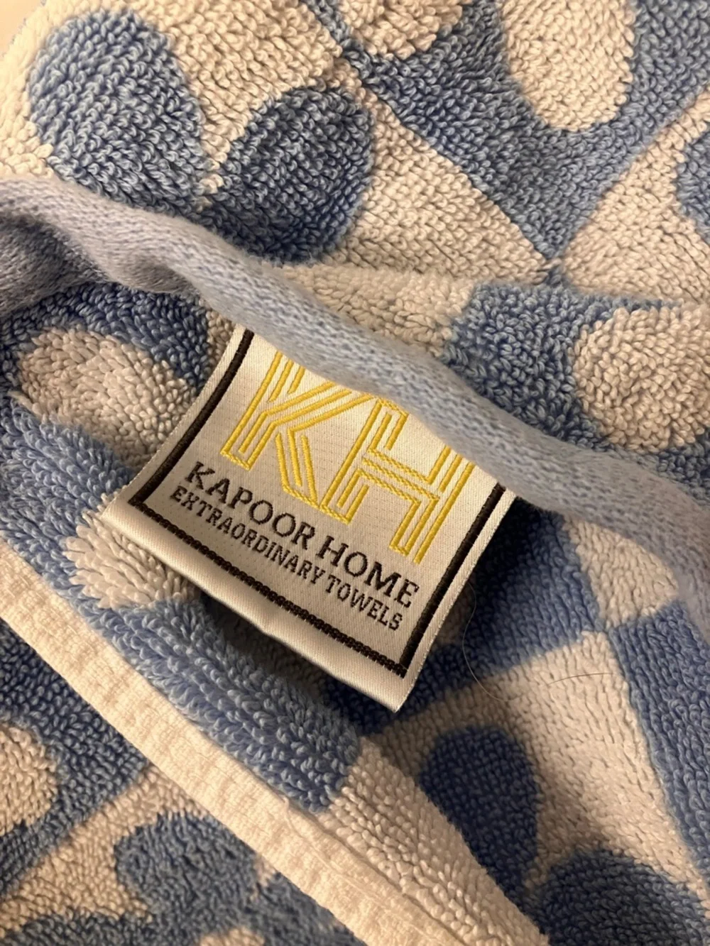 Kapoor Home 100% cotton blue & white floral check beach and bath towel